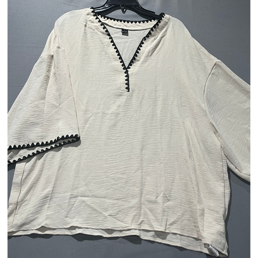 Shein Cream Textured V-Neck Tunic Top with Black Crochet Trim Size L